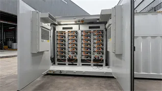 Development of wind-solar complementary technology for