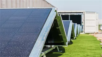 Best All-in-One Solar Generators for Reliable Portable Power 2025