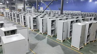 Liquid-cooled Solar Storage Batteries Cabinet