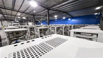 A comprehensive review of grid-connected inverter topologies and