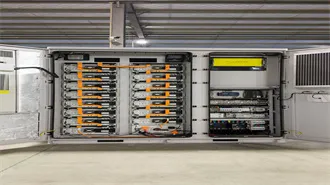 Custom All in One 100kw 215kwh Lithium Battery Industrial Solar Air