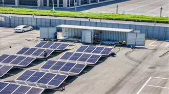 Solarcontainer: The mobile solar system